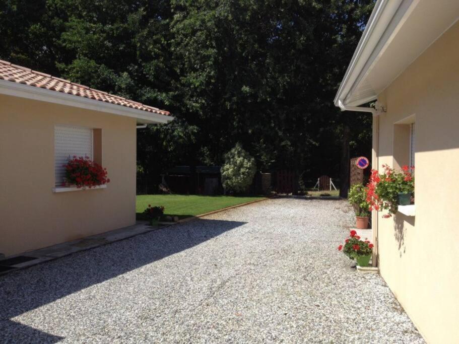 Maison Entre Lacs Et Ocean Aureilhan  Bagian luar foto